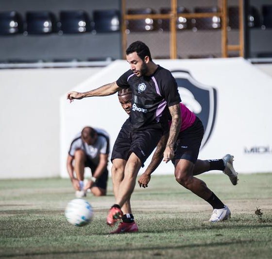 Remo foca na finalização durante semana livre visando duelo decisivo no Brasileirão